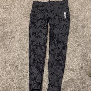 Gymshark Black and Gray Patterned Leggings